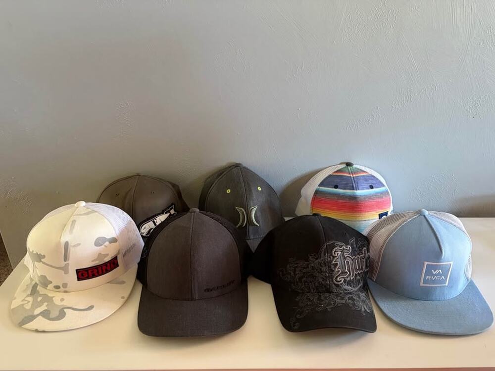 Lot 7 Men's Baseball Cap Trucker Hat Lot - Hurley, Oakley, RVCA Size S-M (0159)